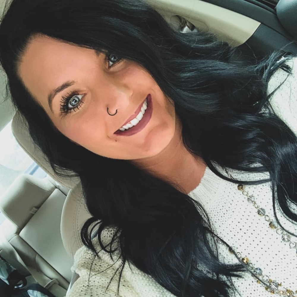 Meet your Posher, Tiffany